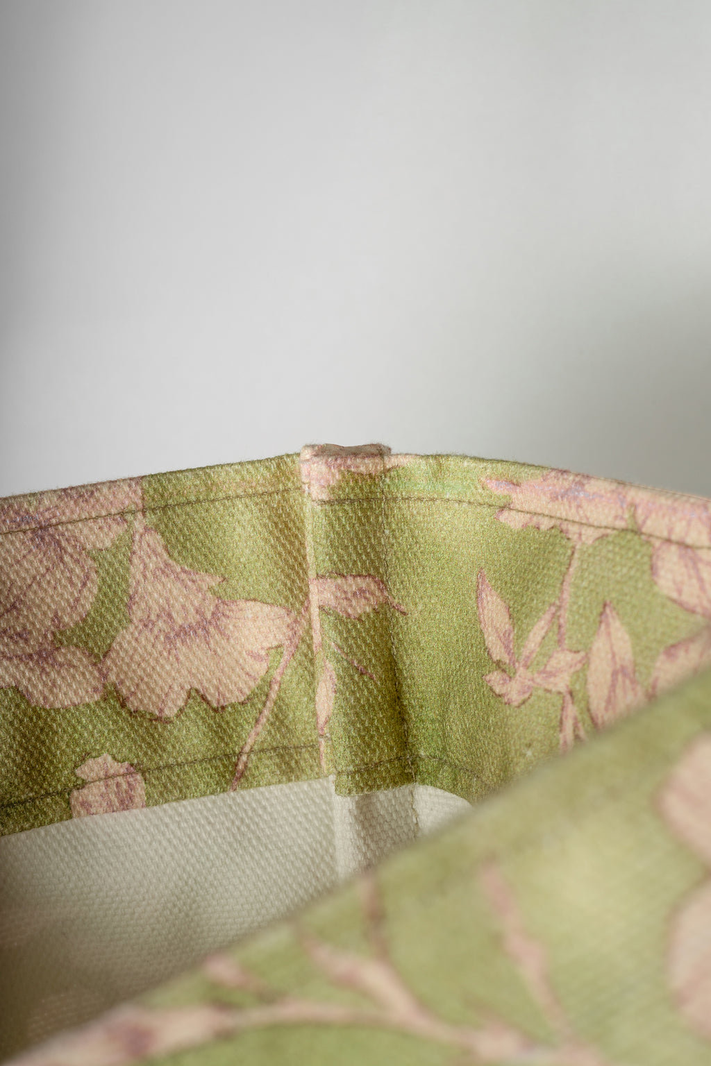 Os Pássaros Camuflados